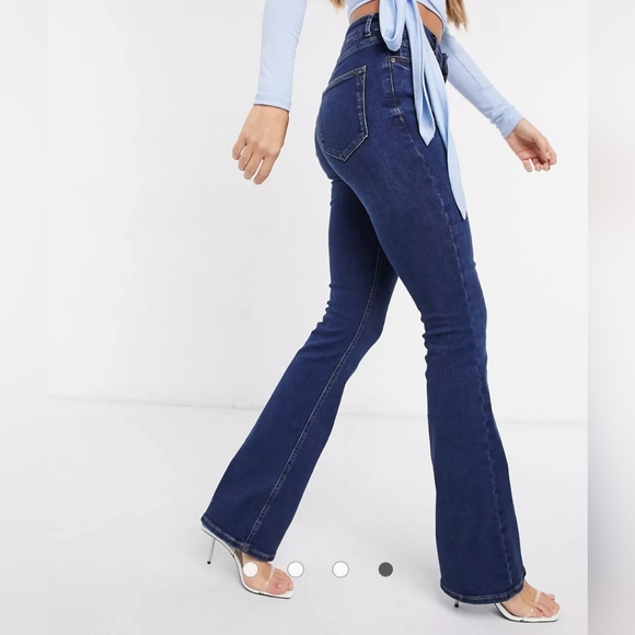 New Look- flared jeans in blue - Picture 6 of 8